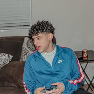 Meet your Posher, Hector j.